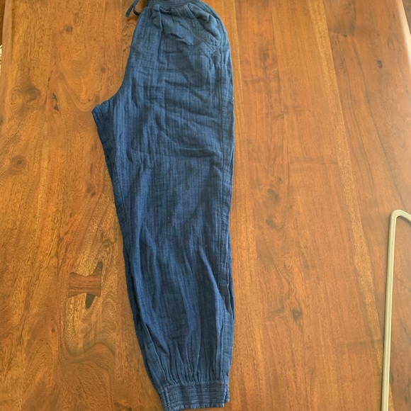 American Eagle Denim Joggers XS NWOT - Picture 2 of 5